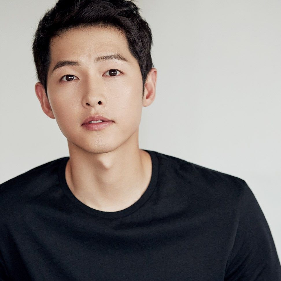 粉絲拍下的宋仲基瞬間