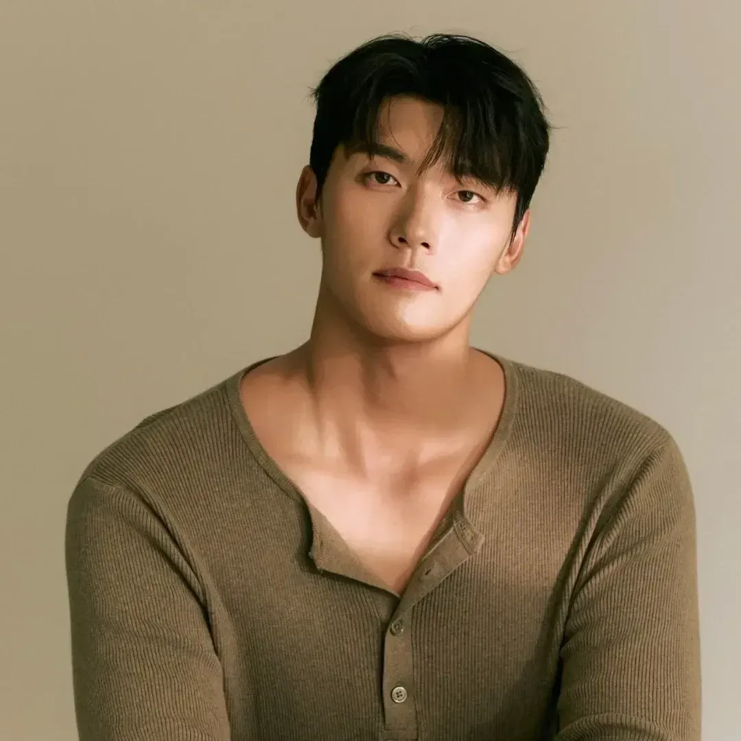 Recent activity shot of Jeon Jonghyeok
