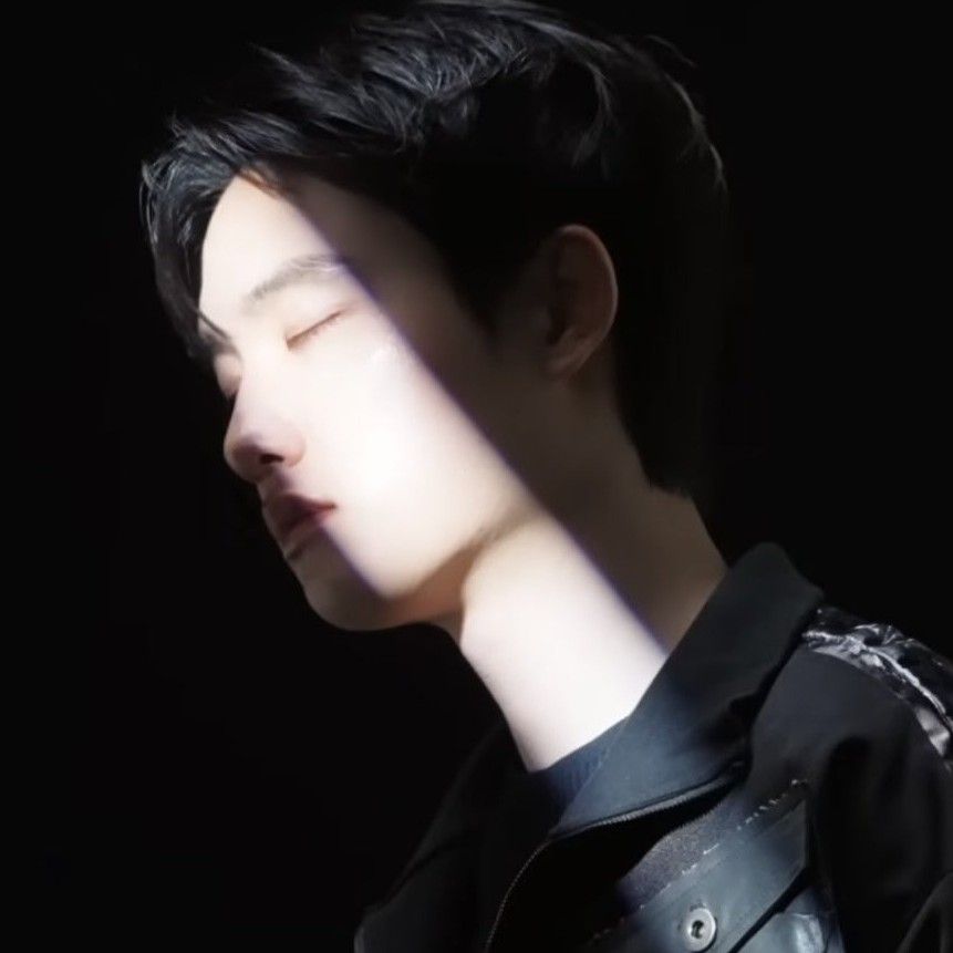 ド・ギョンス (ディオ)の最新写真