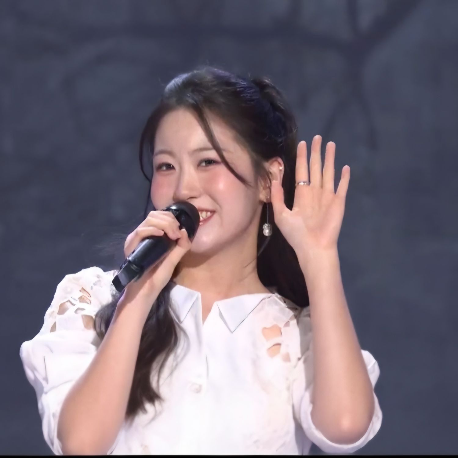 Recent activity shot of Oh Yujin