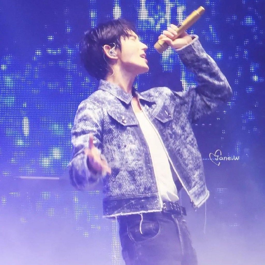 Latest photo of Lee Joongi