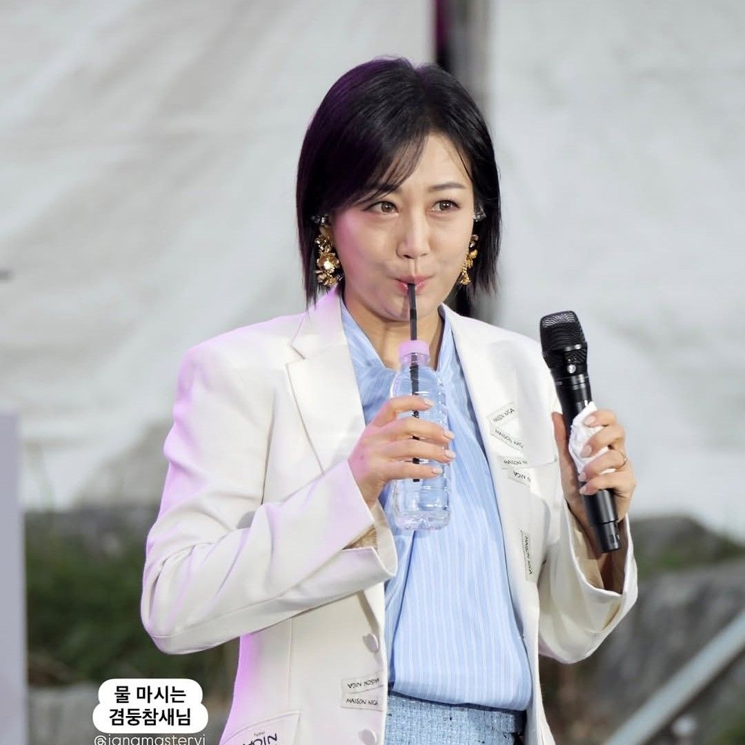 Latest photo of Jang Yoonjeong