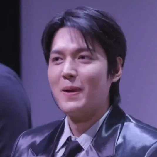 Recent activity shot of Lee Minho