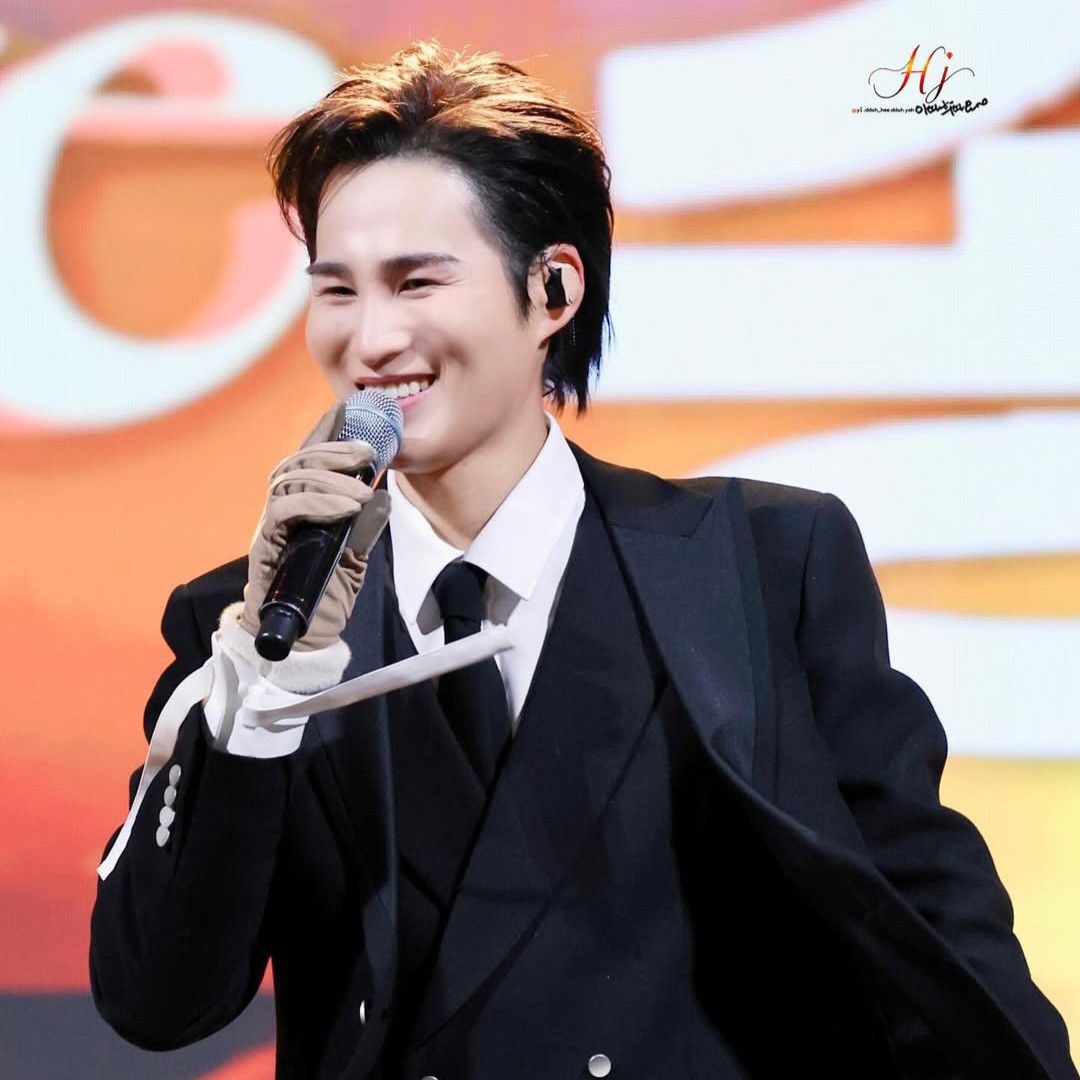 김희재의 비하인드 컷