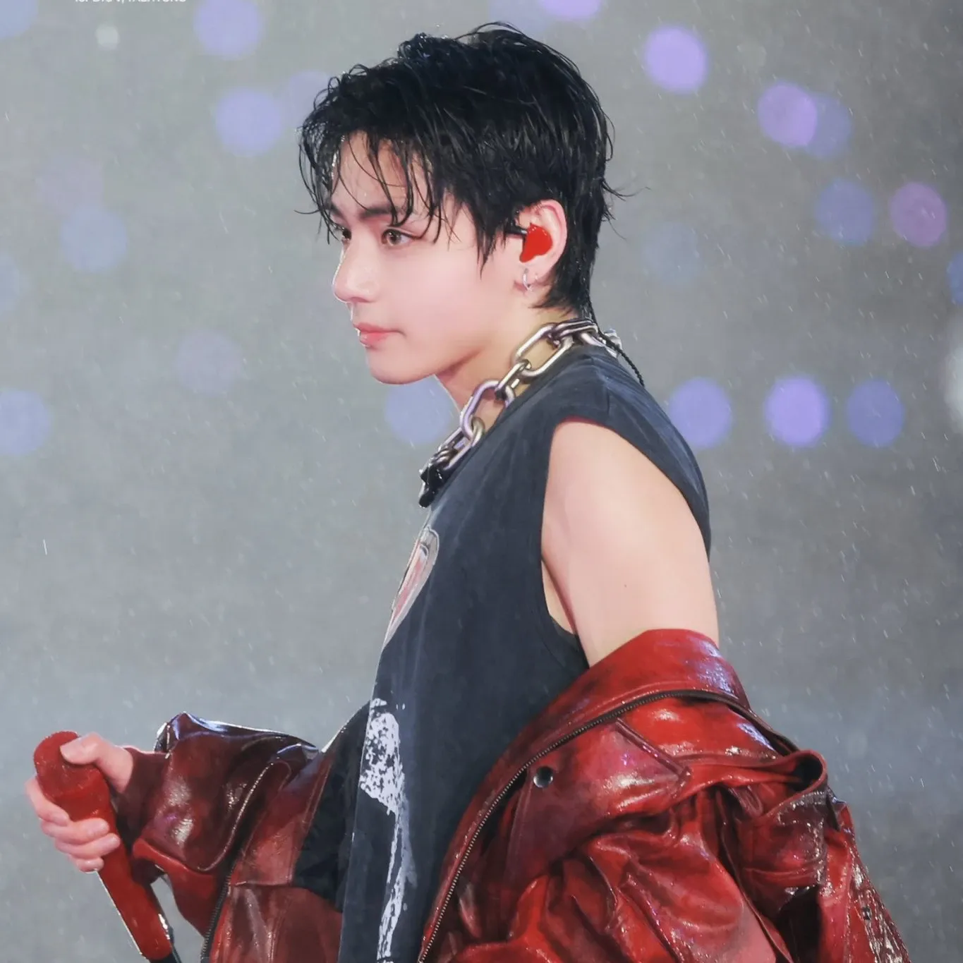Recent activity shot of Kim Taehyung (V)