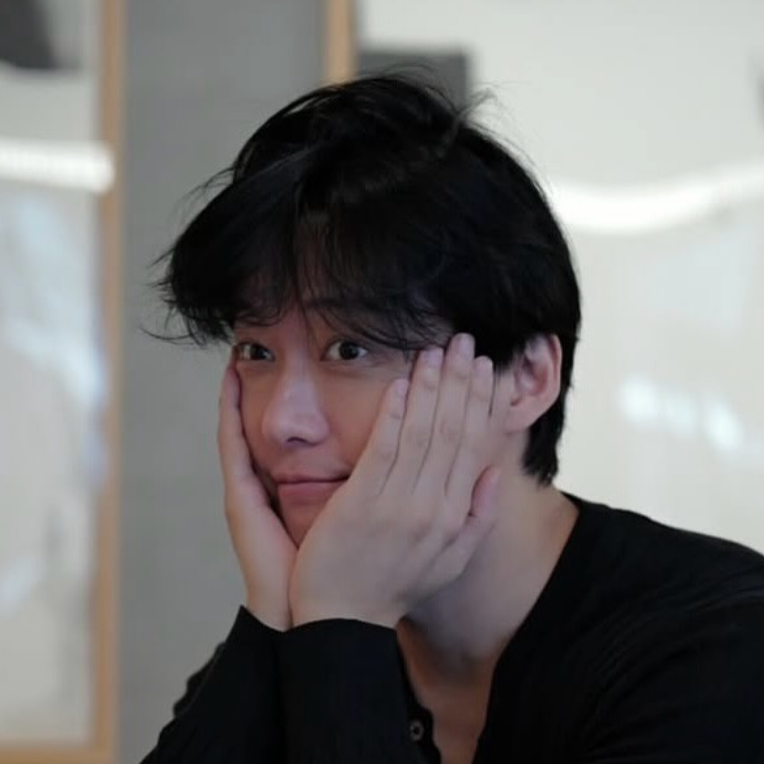 Behind-the-scenes cut of Namkoong Min