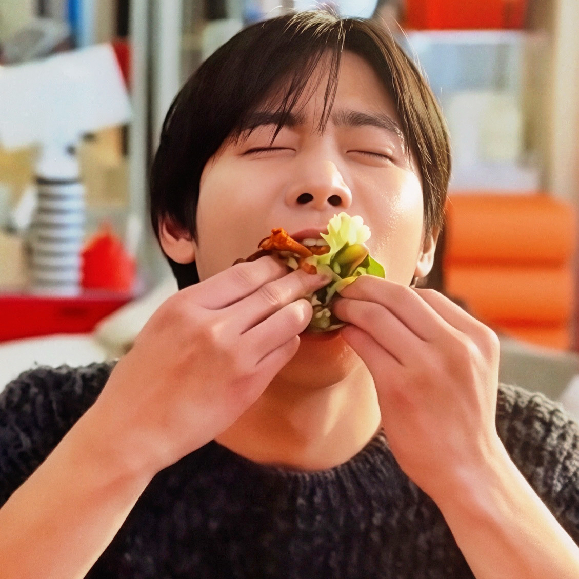 A moment captured by a fan of Ahn Hyoseop