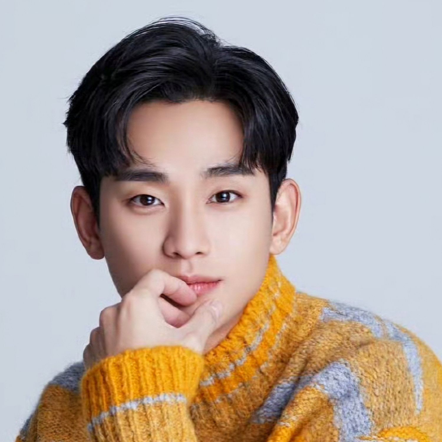 Recent activity shot of Kim Soohyun