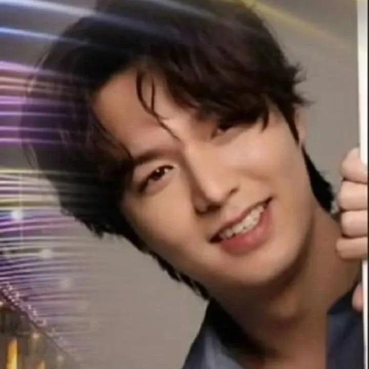 Recent activity shot of Lee Minho