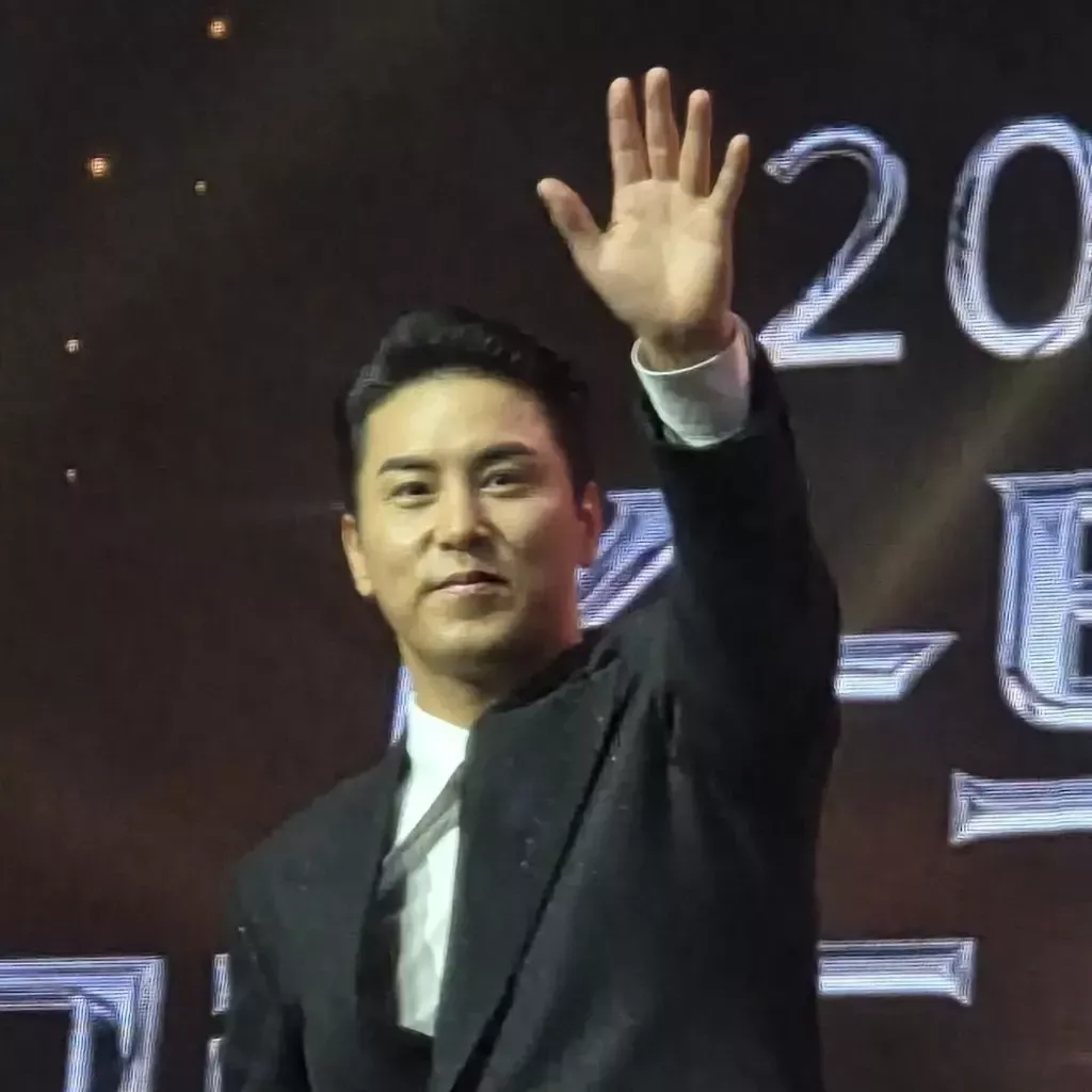 Behind-the-scenes cut of Jang Minho