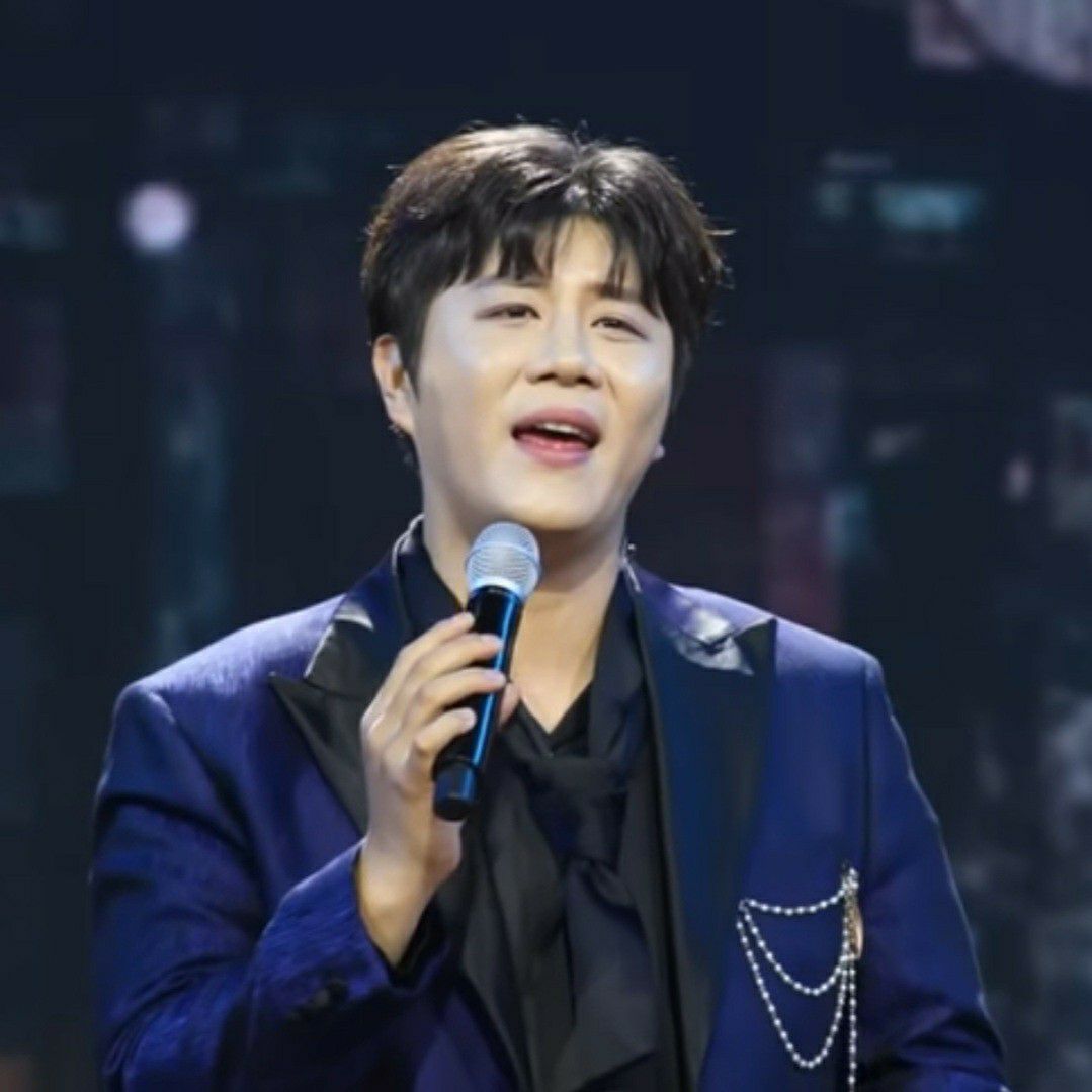 Recent activity shot of Jin Haesung