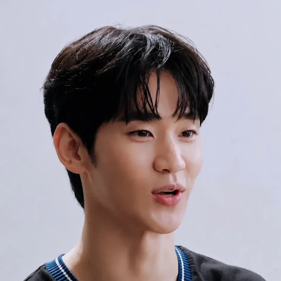 김수현 최근 활동샷