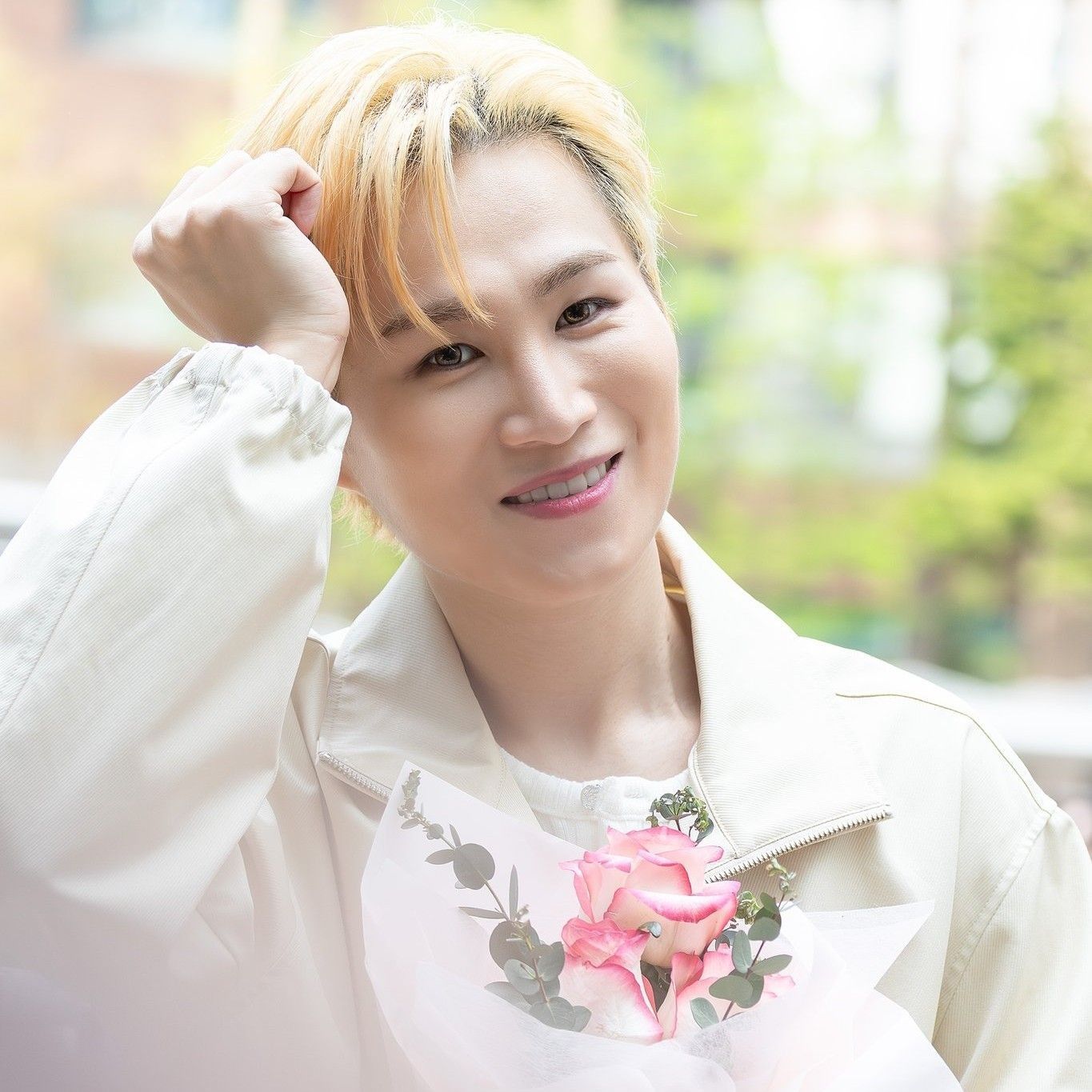 Cuplikan di balik layar dari Kim Heejae