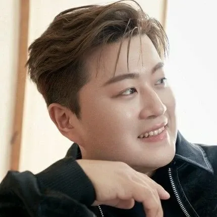 Foto terbaru dari Kim Hojoong