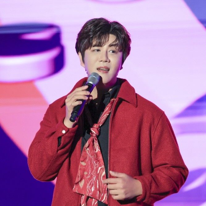 Latest photo of Jin Haesung