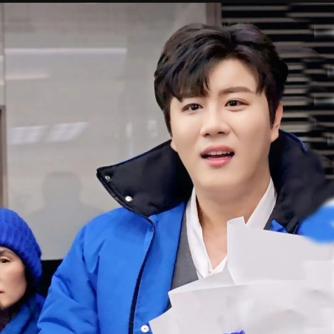 Recent activity shot of Jin Haesung