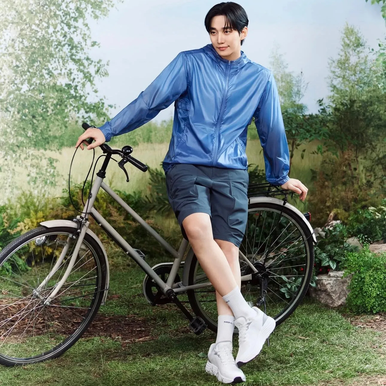 イ・ジュノの最近の活動ショット