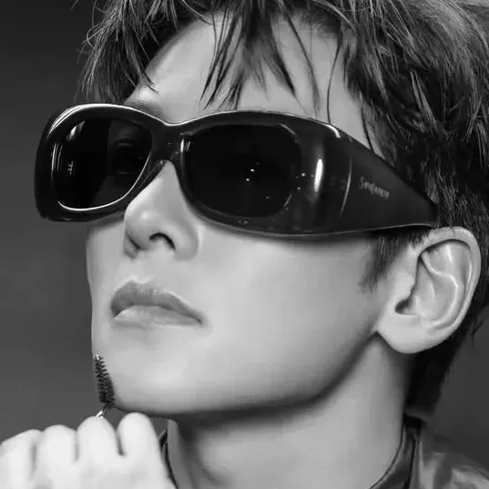 粉丝拍下的池昌旭瞬间