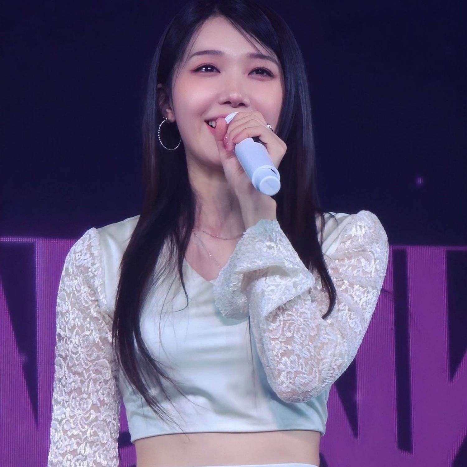 Cuplikan di balik layar dari Jung Eunji