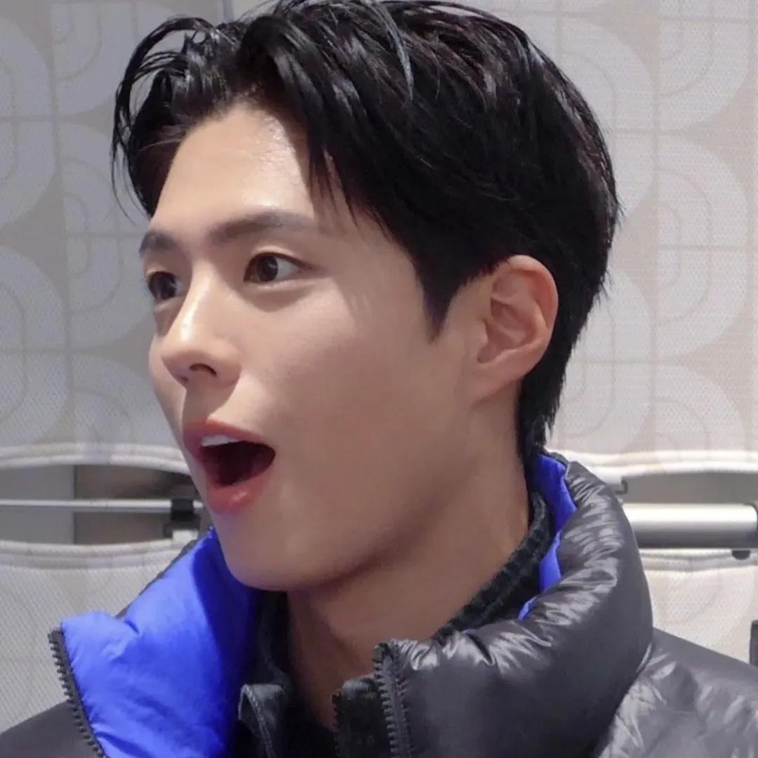Behind-the-scenes cut of Park Bogum