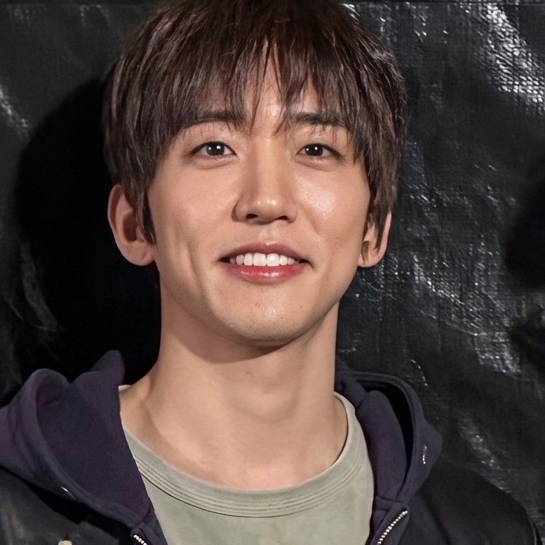 Recent activity shot of Lee Seungyoon