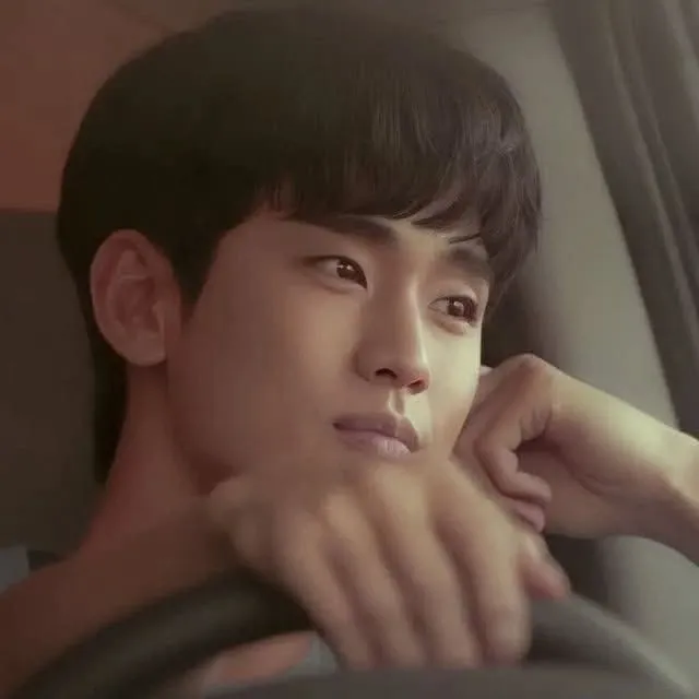 Latest photo of Kim Soohyun