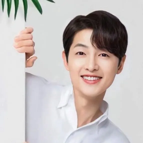 Latest photo of Song Joongki