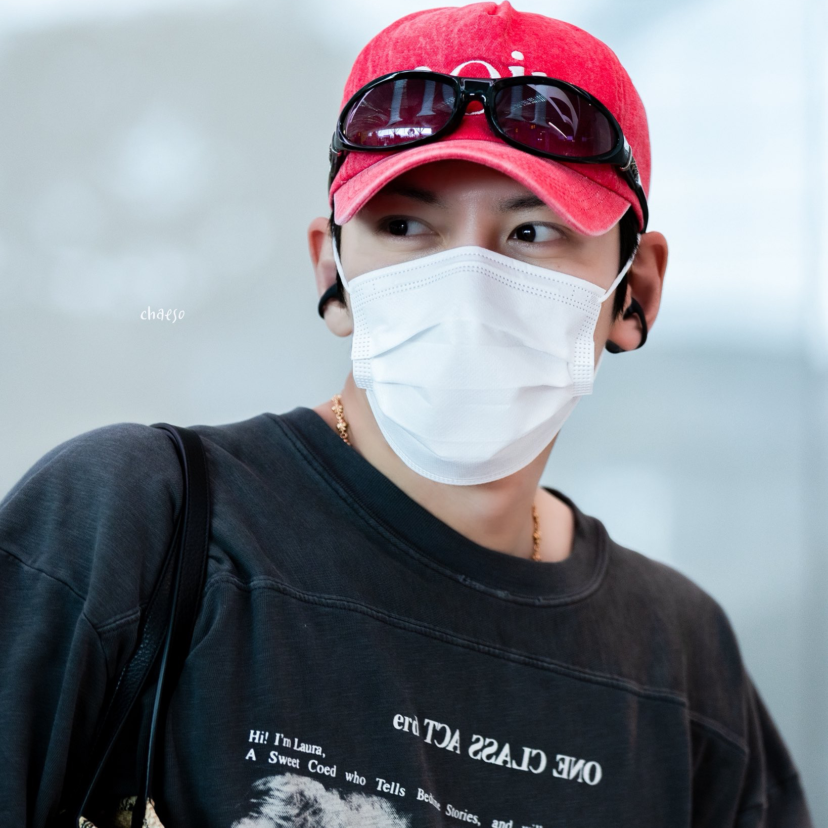 Behind-the-scenes cut of Ji Changwook