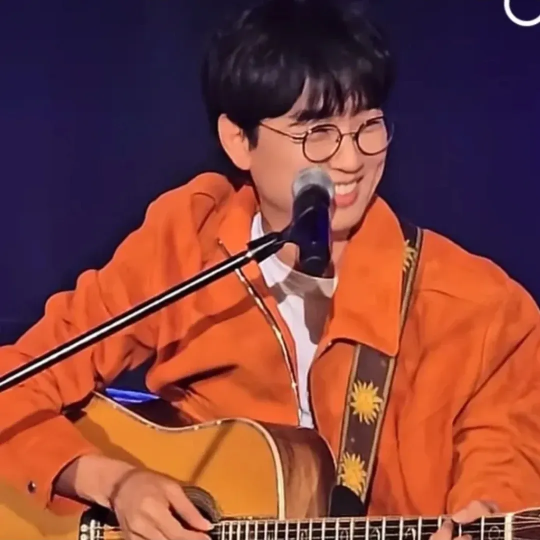 Behind-the-scenes cut of Bak Changgeun