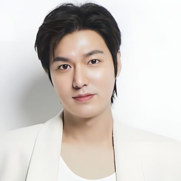 Latest photo of Lee Minho