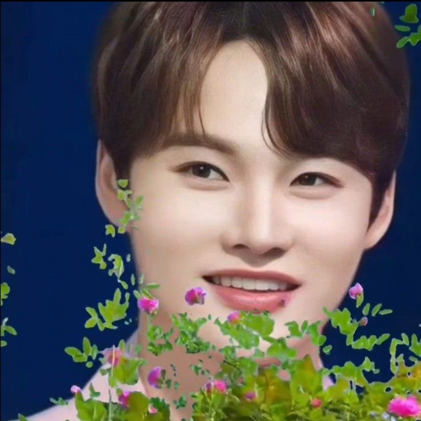 A moment captured by a fan of Park Seojin