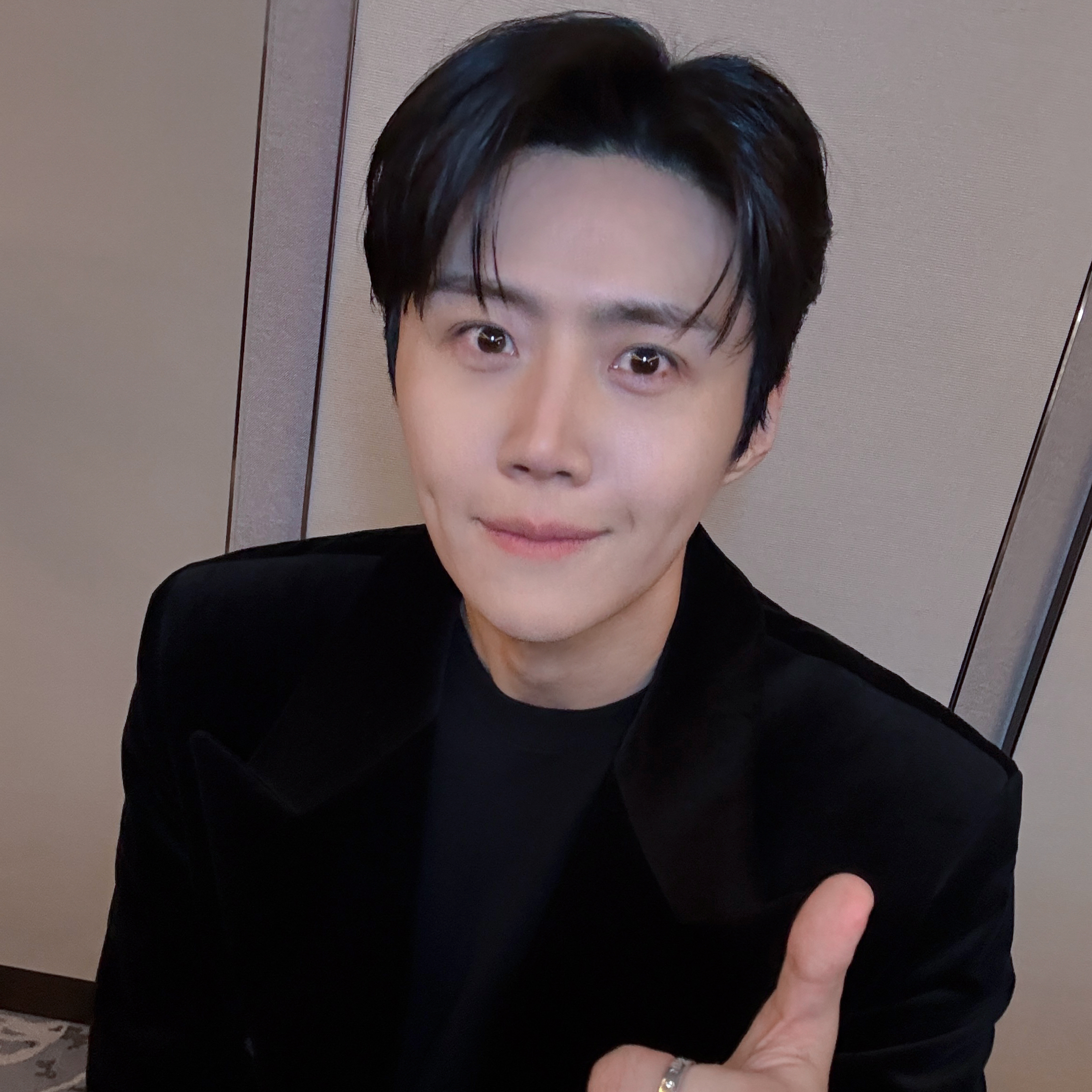 Behind-the-scenes cut of Kim Seonho