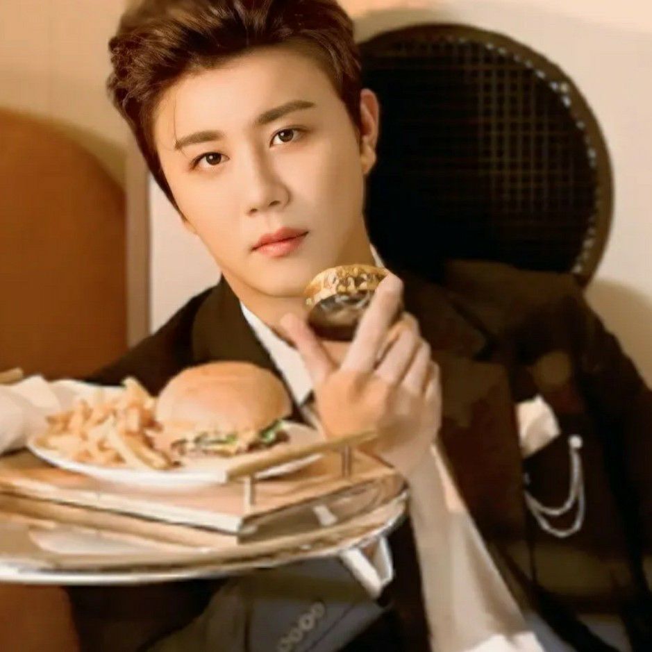 Recent activity shot of Jin Haesung