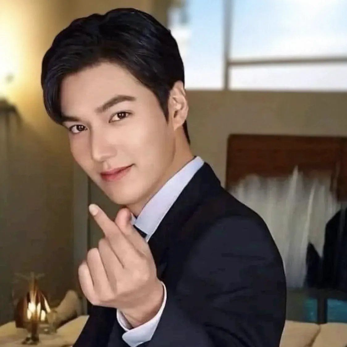 Behind-the-scenes cut of Lee Minho