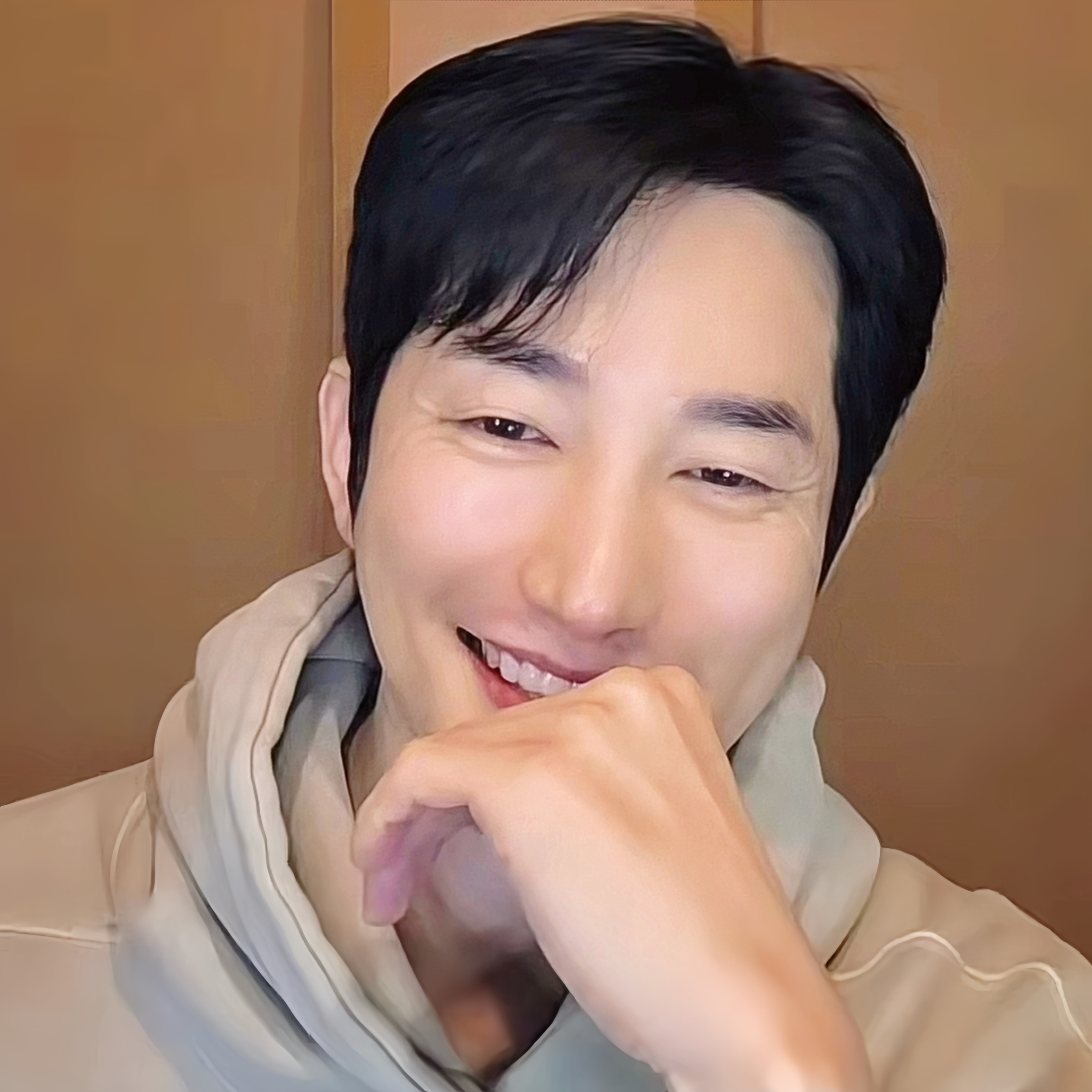 Recent activity shot of Park Sihoo