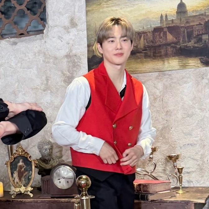 A moment captured by a fan of Suho