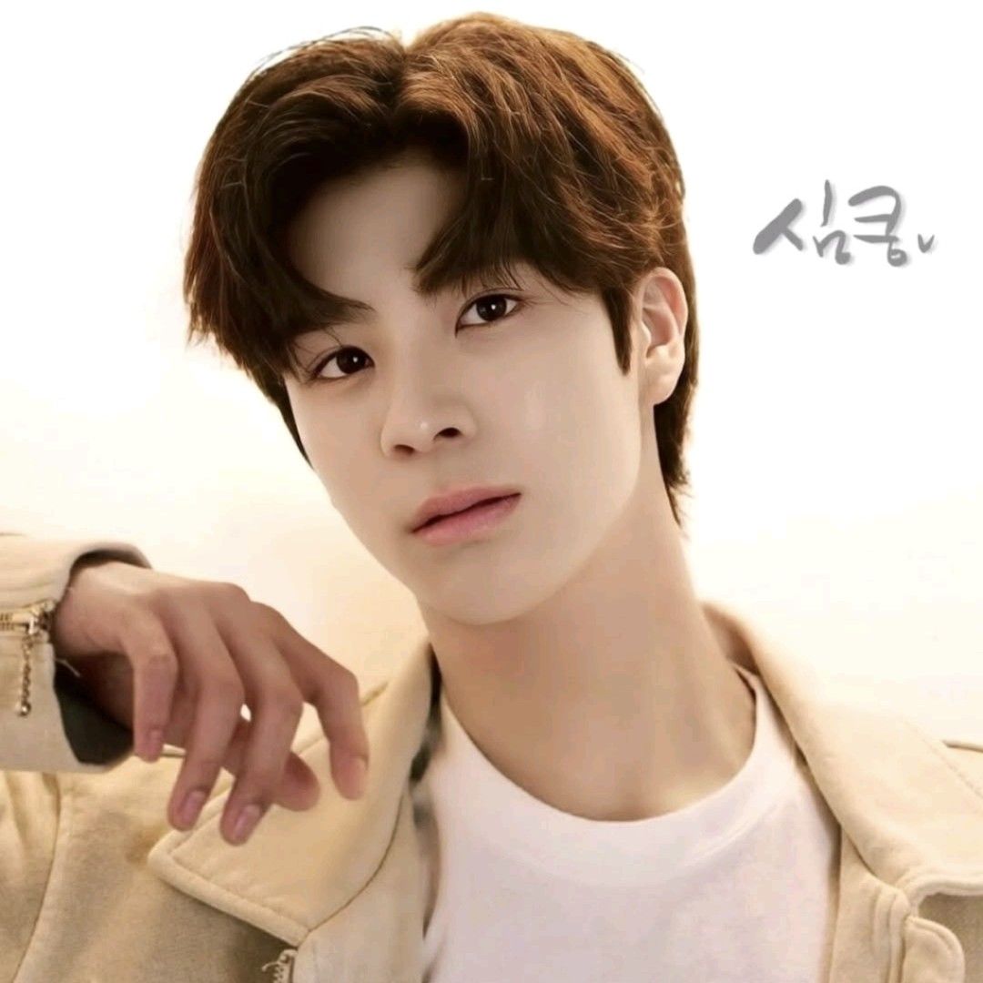 A moment captured by a fan of Jeong Dongwon