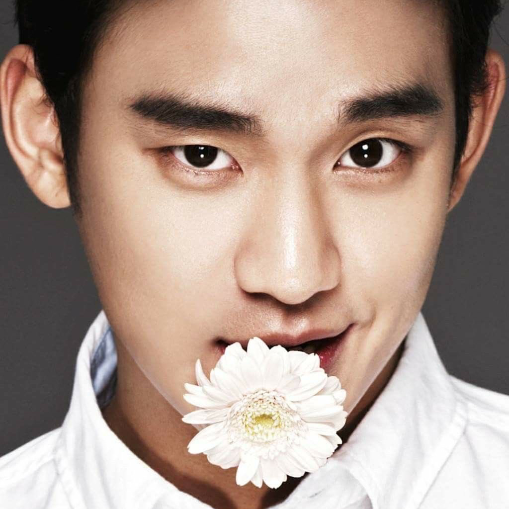 金秀贤的近期活动照