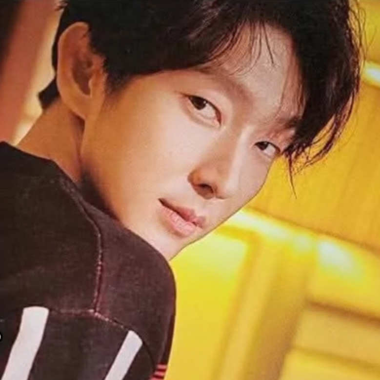 Recent activity shot of Lee Joongi