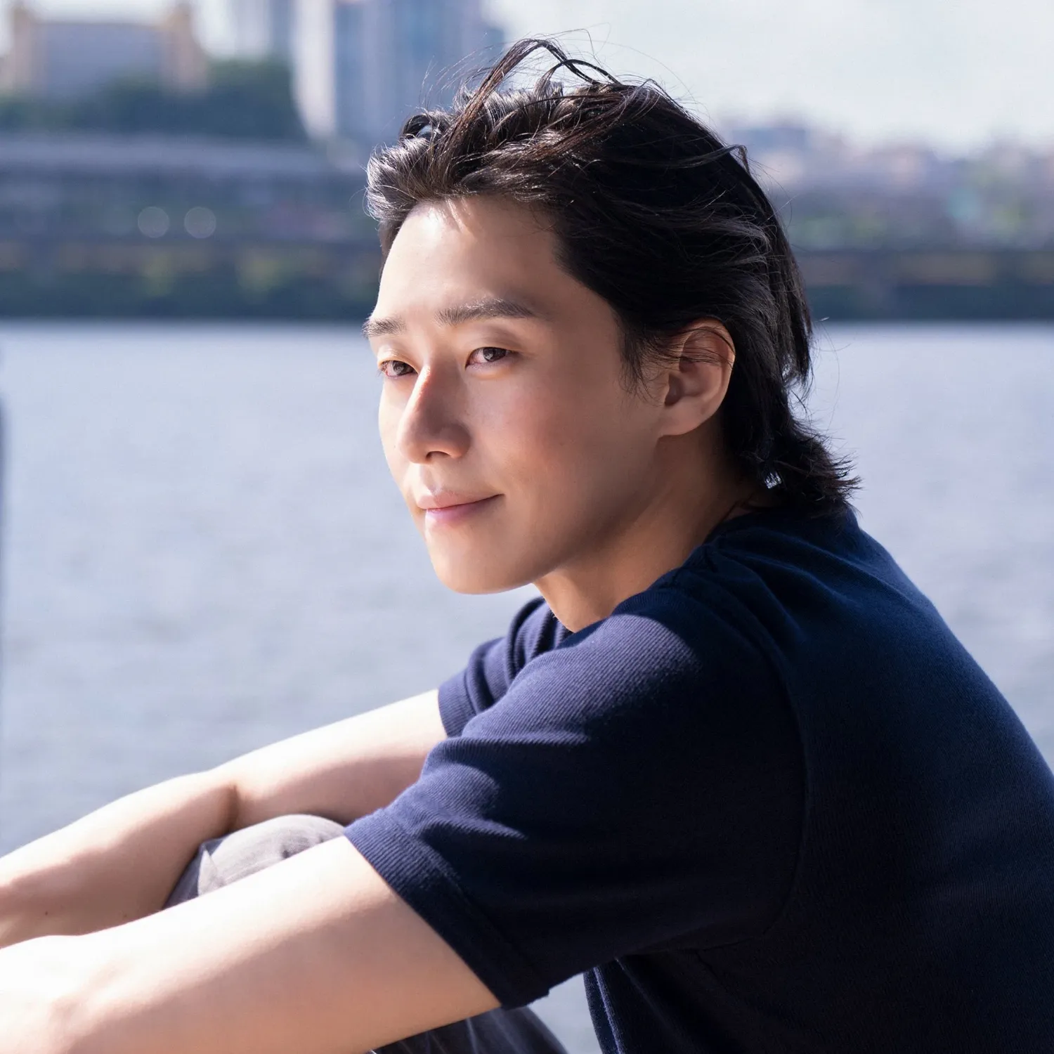 A moment captured by a fan of Park Seojoon