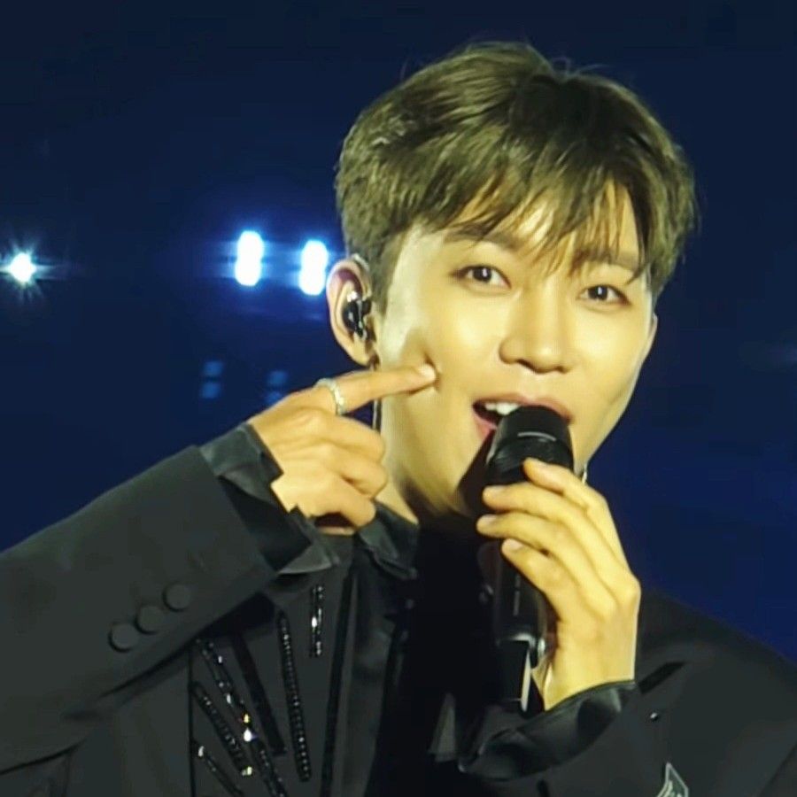 Foto kegiatan terbaru dari Lim Youngwoong