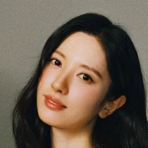 A moment captured by a fan of Bona