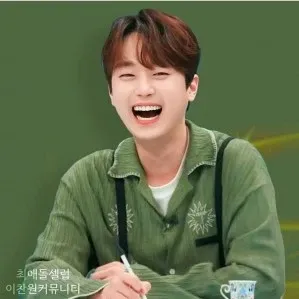Cuplikan di balik layar dari Lee Chanwon
