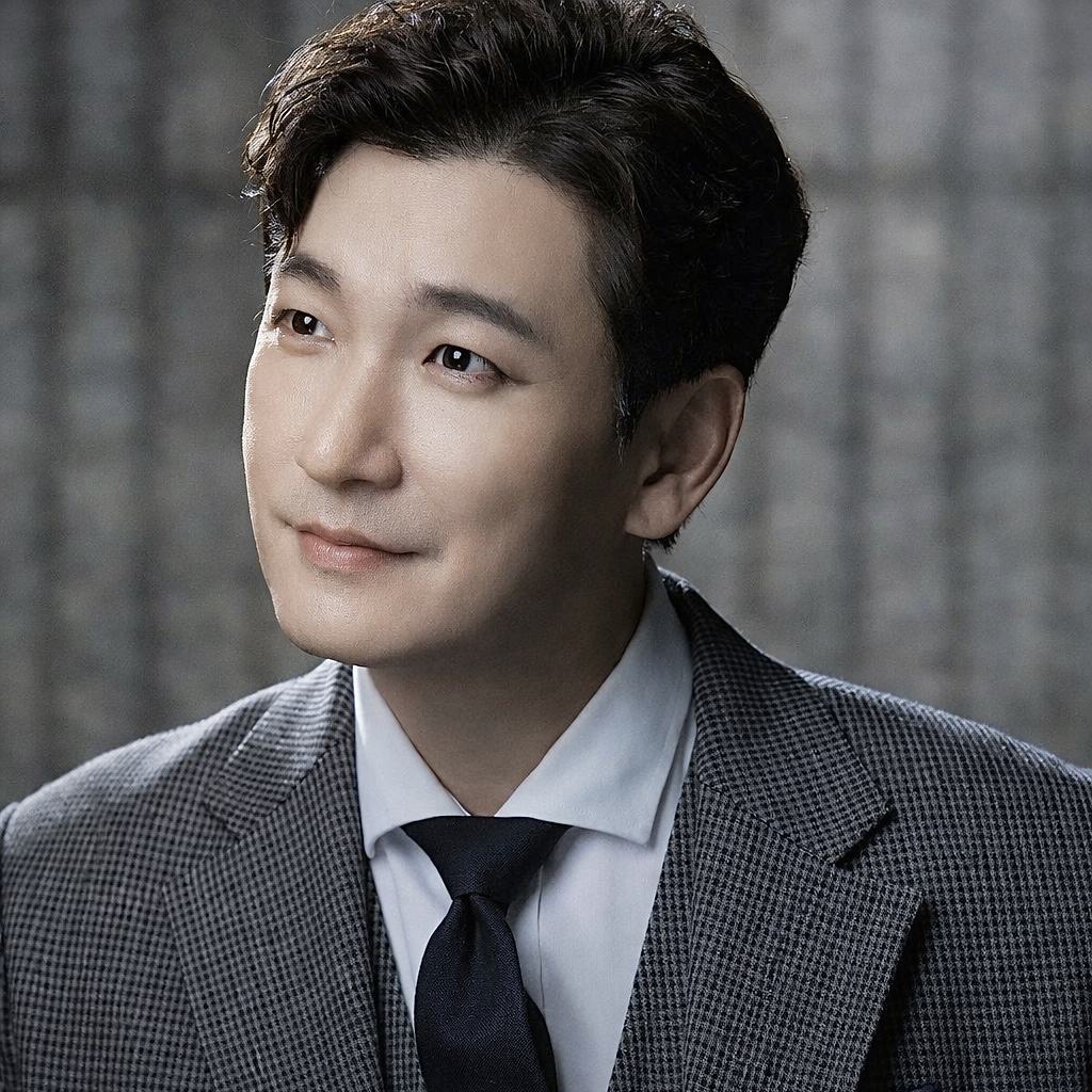 Behind-the-scenes cut of Cho Seungwoo 