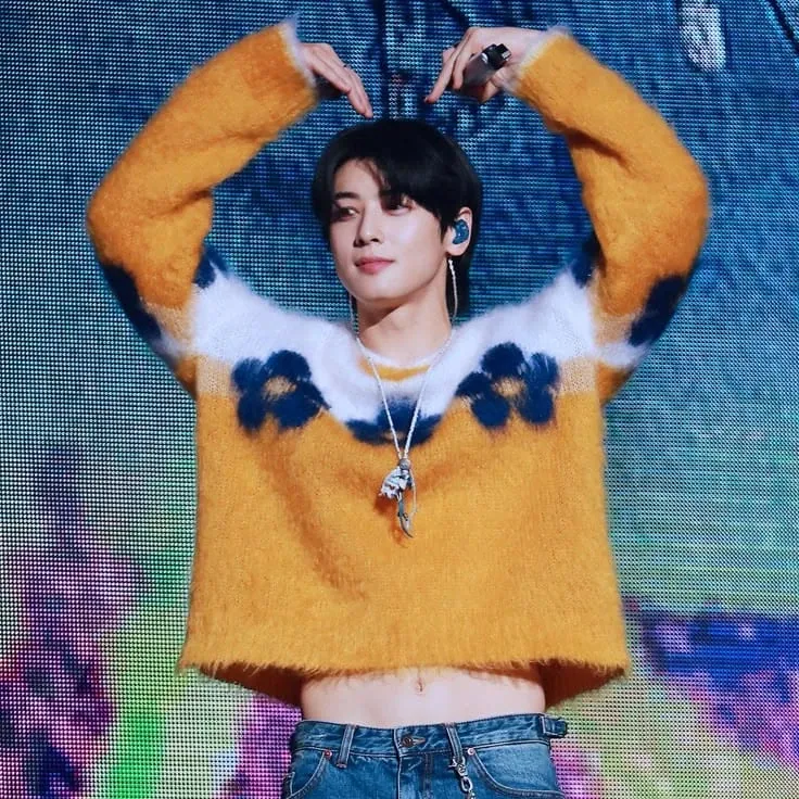 Recent activity shot of Cha Eunwoo