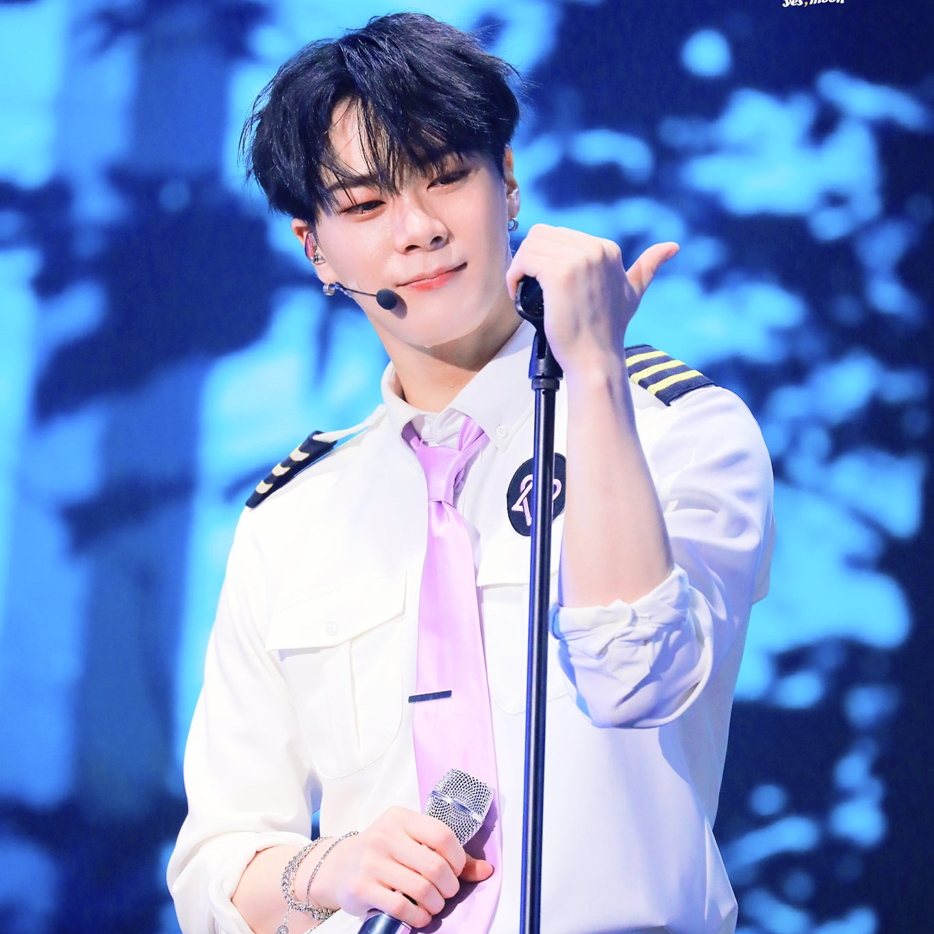 Latest photo of Cha Eunwoo