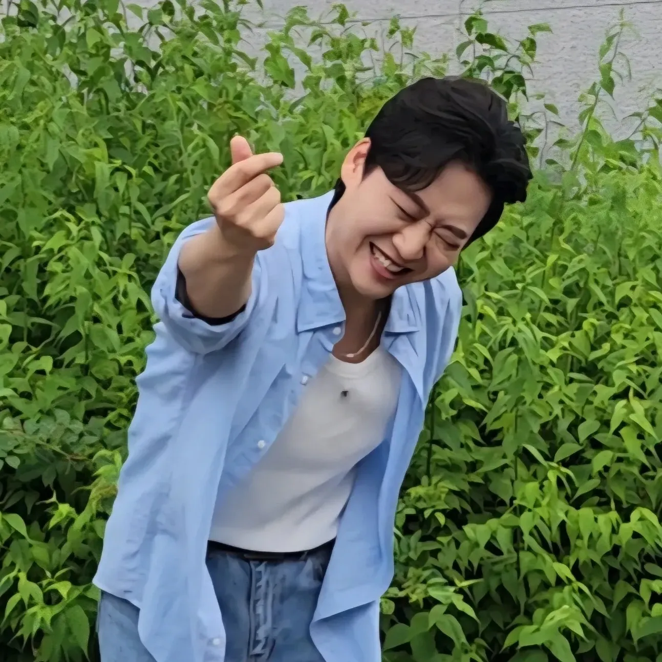 Behind-the-scenes cut of Min Soohyun