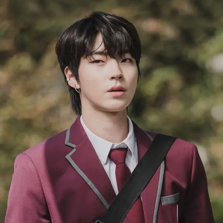 황인엽 최근 활동샷