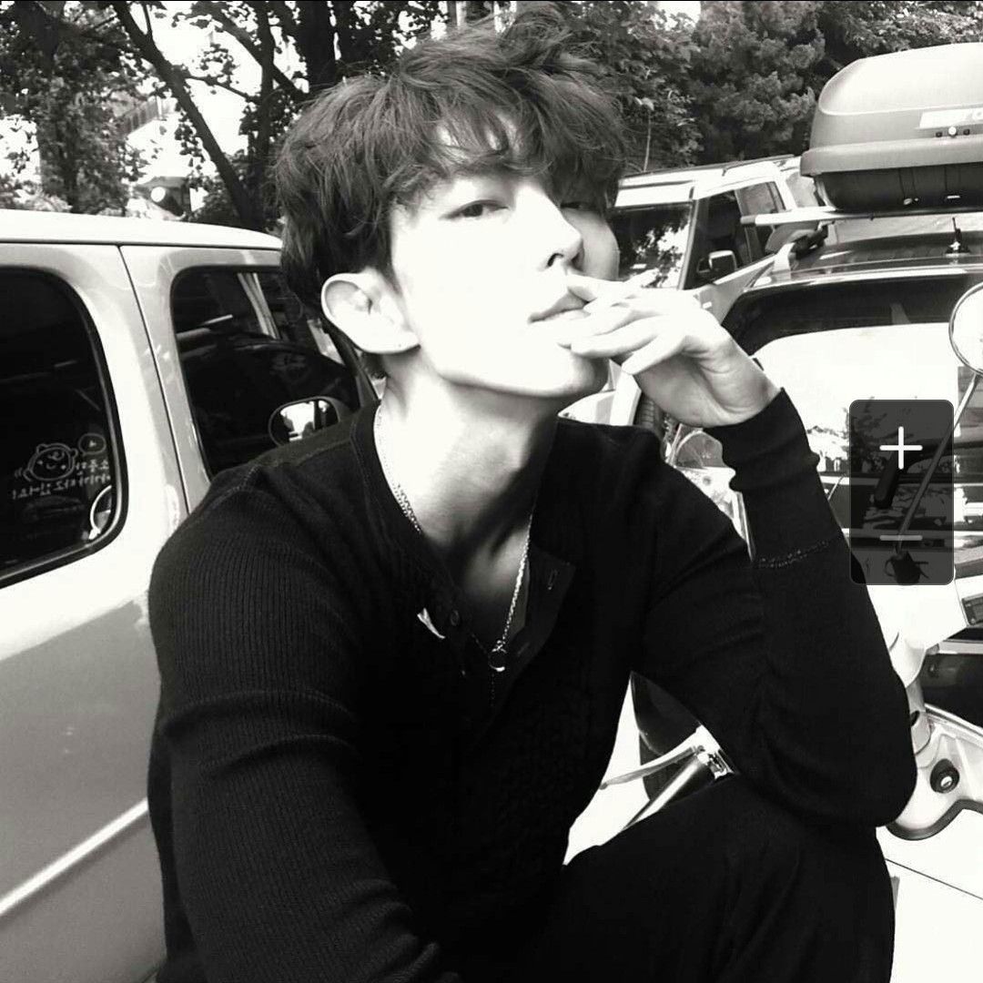 Recent activity shot of Lee Joongi