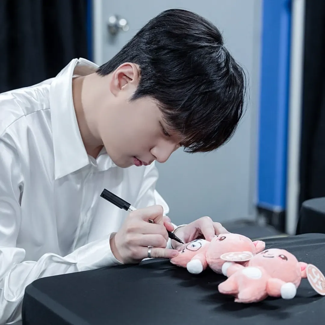 이찬원의 최신 사진